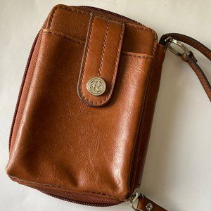 Relic Tan Brown Leather Phone Credit Card Currency Wallet